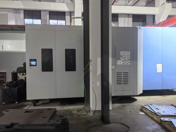 浙江工厂刚买一台24年斗山NHP8005卧式加工中心 使用时.