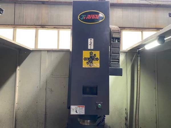 乔峰1270数控铣 BT50齿轮头 Y轴四道轨 导轨锃亮。三菱.