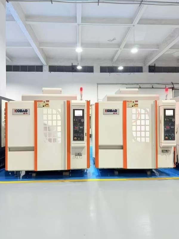 厚道T6钻工中心2022年 同款2台三菱M80系统BT30主轴200.