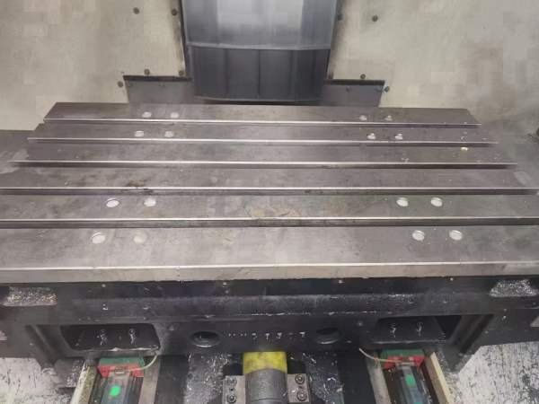 刚到一台准新机，国盛855加工中心，40主轴，8000转，.
