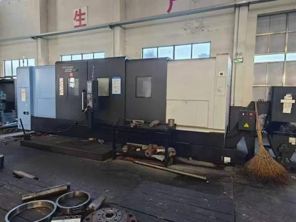 韩国原装斗山PUMA800L数控车床，主轴通孔320配32寸卡.