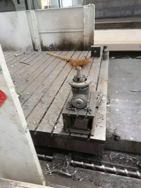 8545数控龙门镗铣床，工作台，过龙门4500，过高2000，.