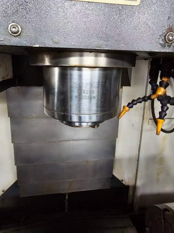 纽威903S立式加工中心发那科0i-MD系统行程:850-520-56.