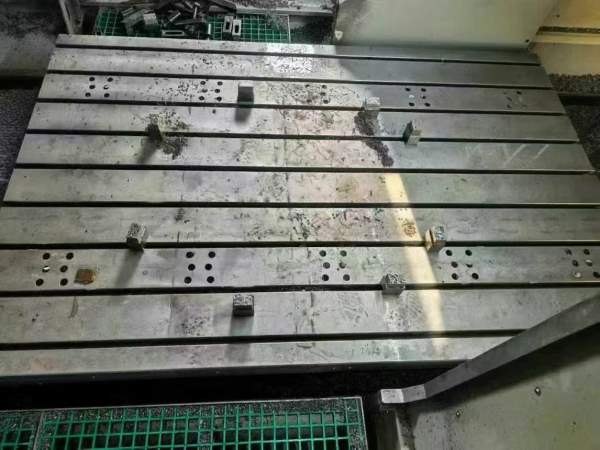 准新型重珂业2518门龙加工中心两线一硬导轨YX轴日本TH.