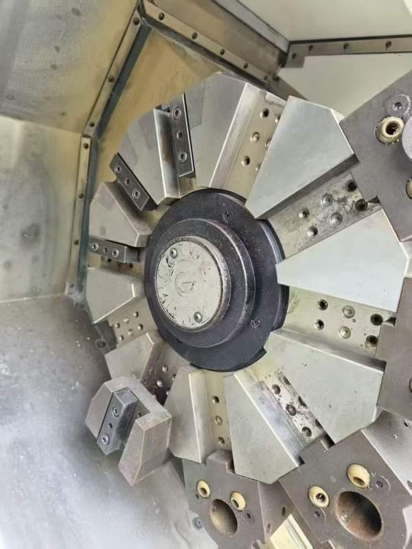 台湾原装程泰GA3000，配12寸液压卡盘，主电机18.5/22K.