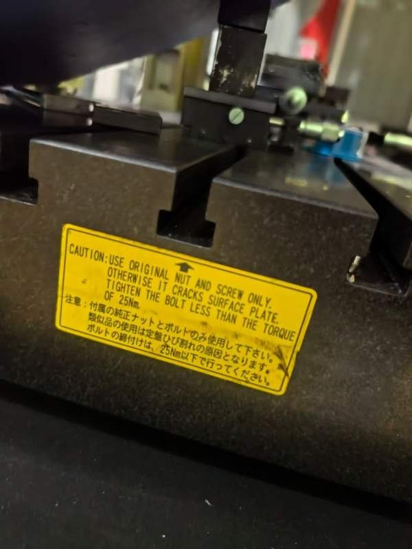 东京精密轮廓仪，日本工厂使用，便宜处理。