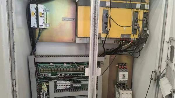 沈阳HTC54100重型数控车床，接电干活，12寸卡盘，加工.