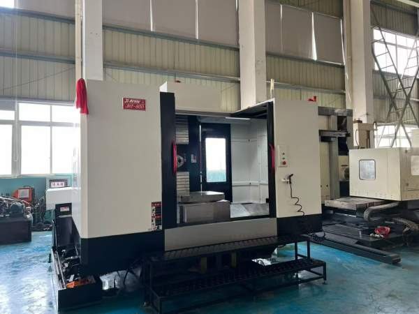 全新安装未用乔峰JHT-800单台卧式加工中心，三轴行程X.