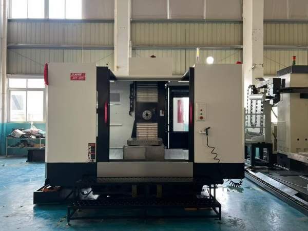 全新安装未用乔峰JHT-800单台卧式加工中心，三轴行程X.