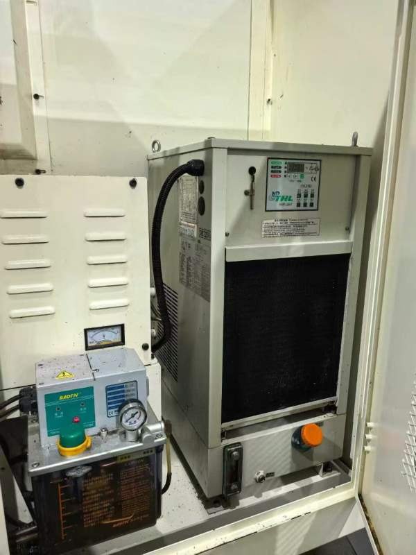 乔峰重型VH-85加工中心，三菱M70A模具包系统BT40短鼻.