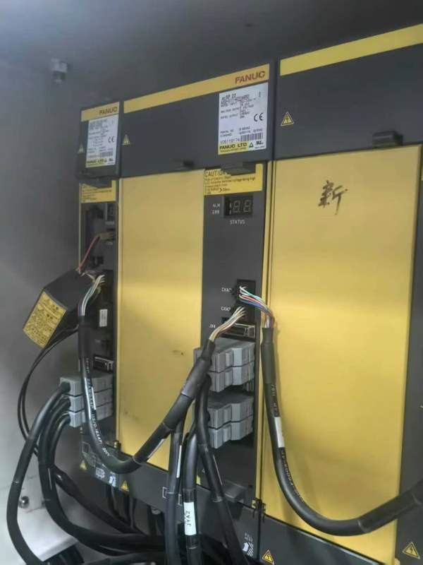 泷泽110斜车  10寸中空卡盘  10工位伺服刀塔  线轨  .
