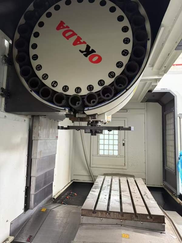 BT50主轴，发那科系统带30公斤主轴中心出水链板排削器.
