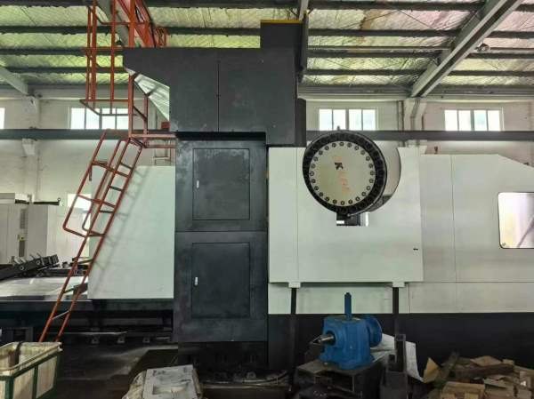 新定大隈4032龙门加工中心行程4255-3200-1200工作台42.