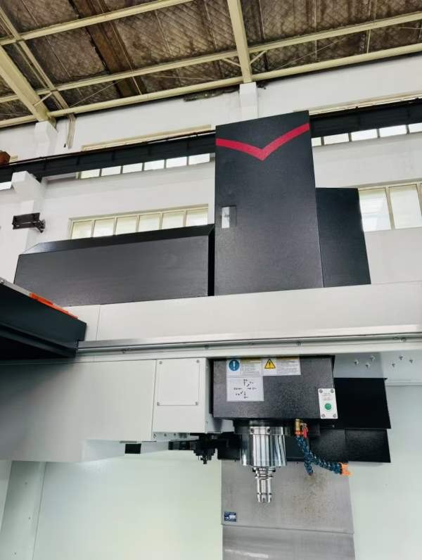还剩1台95新海天1200加工中心，12000转带油冷，三菱M8.