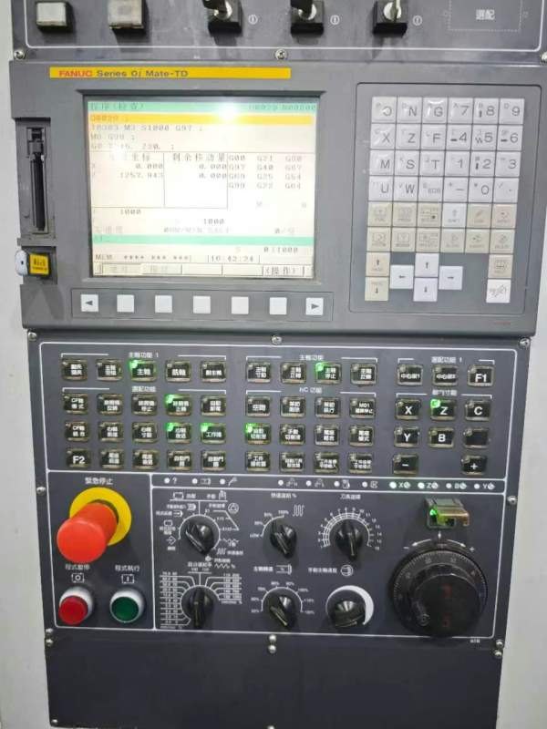 台湾原装程泰GLS200数控车，发那科系统，8寸中空卡盘.