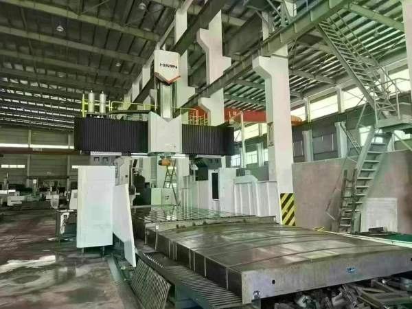 宁波海天3660数控龙门，工作台3000/6000mm，门宽3600m.