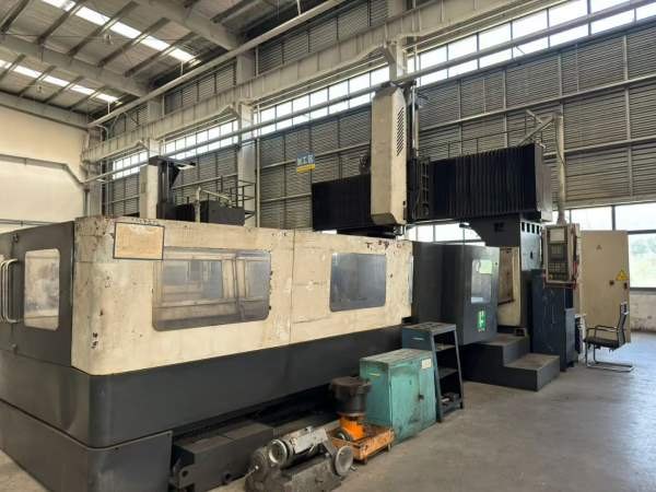 新买欲丰4025龙门加工中心一台，工作台2米4米，门宽2..