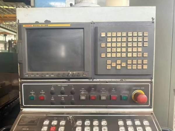 台湾远东110R3镗床，135数控镗床，外企安装使用。