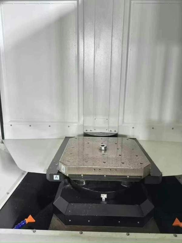 国盛大卫630双工位卧式加工中心：工作台，三轴行程：X.