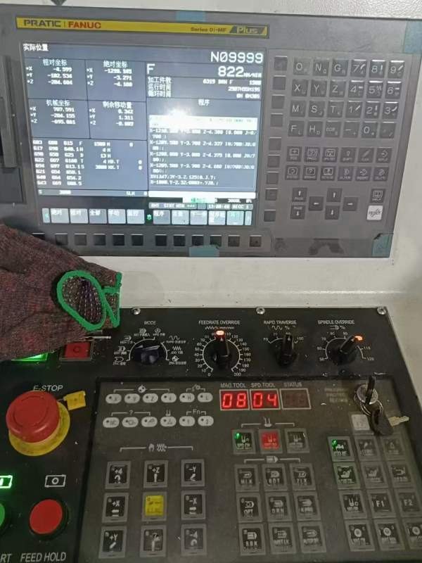 两台23年晋星1380加工中心 BT40/10000转，三菱m80系统.