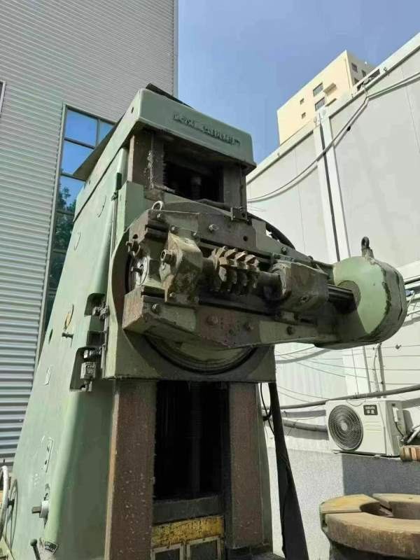 武汉重型滚齿机YQ31315B，工件直径3150mm，模数14324