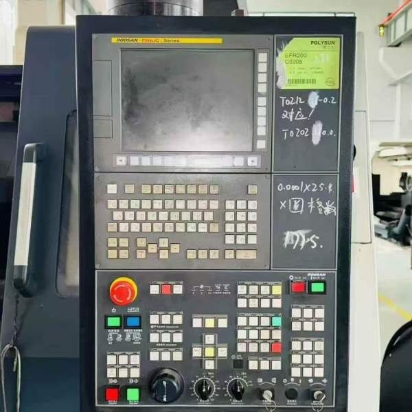 2019年斗山PUMA405数控斜身车床，15寸卡盘，齿轮箱主.