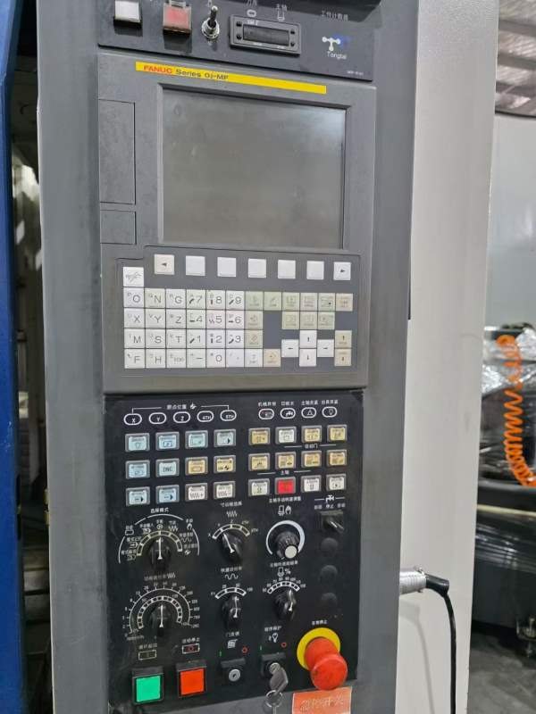 同款两台台湾东台精机1050ALlu立式加工中心，Y轴行程.