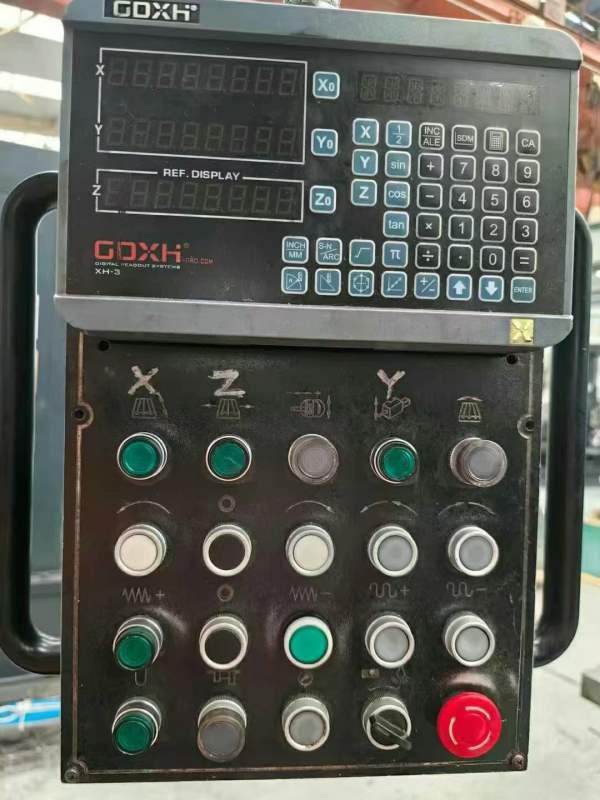 出售：中捷T6113/2镗床，主轴带拉刀功能，上市公司保.