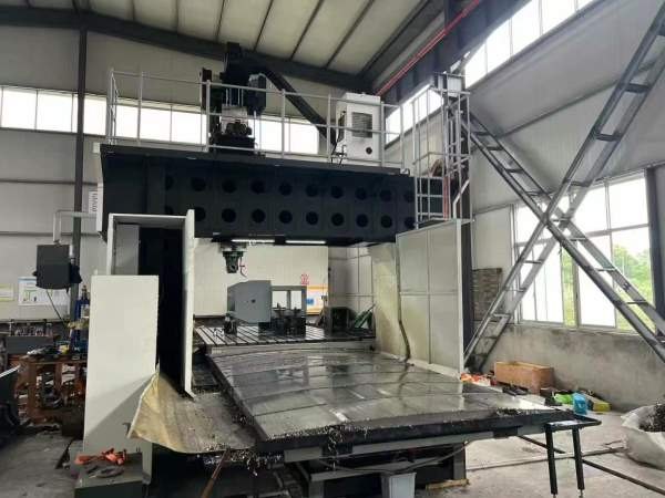 纽威PM2040HZ重型龙门加工中心，工作台4米/2.5米，门.