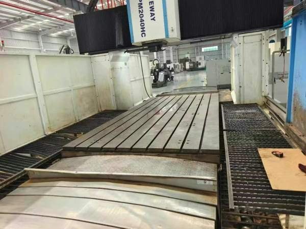 2022年纽威4028数控龙门发那科MFPLUS系统两线一硬导轨.