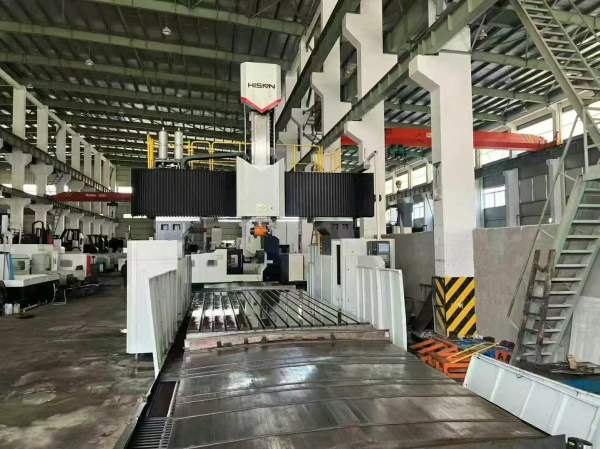 海天3/6米重型龙门加工中心，带自动铣头