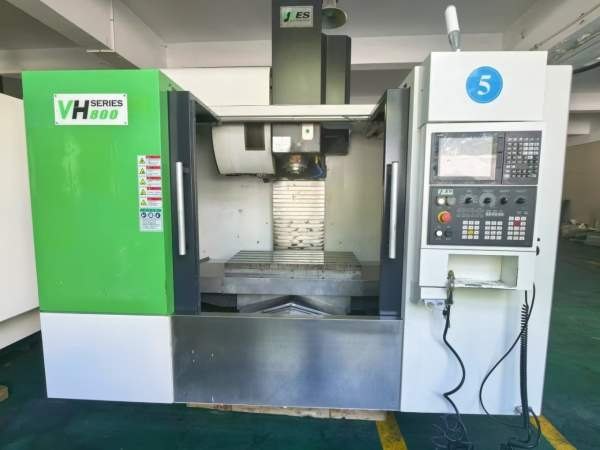 雅力士VH800系列，三菱M80A系统 主轴11-15KW功率大、.
