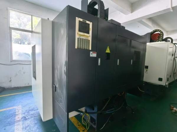 雅力士VH800系列，三菱M80A系统 主轴11-15KW功率大、.