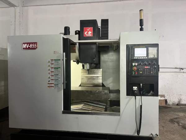 正权855加工中心，发那克系统，三轴线轨，BT40主轴，1.