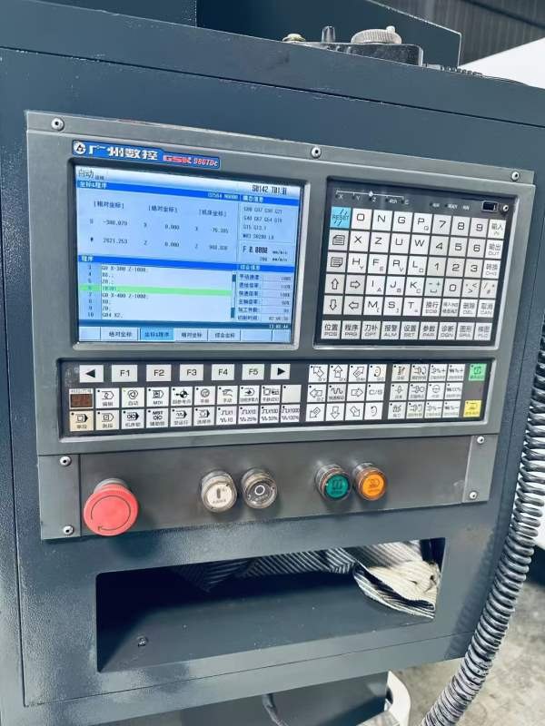 新到80135数控车床一台，主轴通孔105.1，高低四档，广.