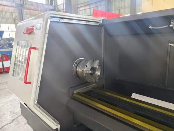 全新普利森61501.5米数控车床到货，主轴孔径102mm，长.