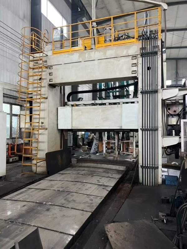 宁波海天横梁升降GLE系列五面加工中心HTM-30GLB，工作.