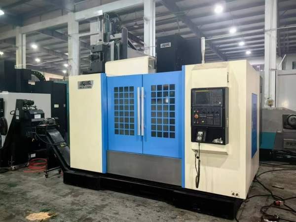 昆山良将MCV-1160L加中工心主轴：BT40主轴8000转速轨.