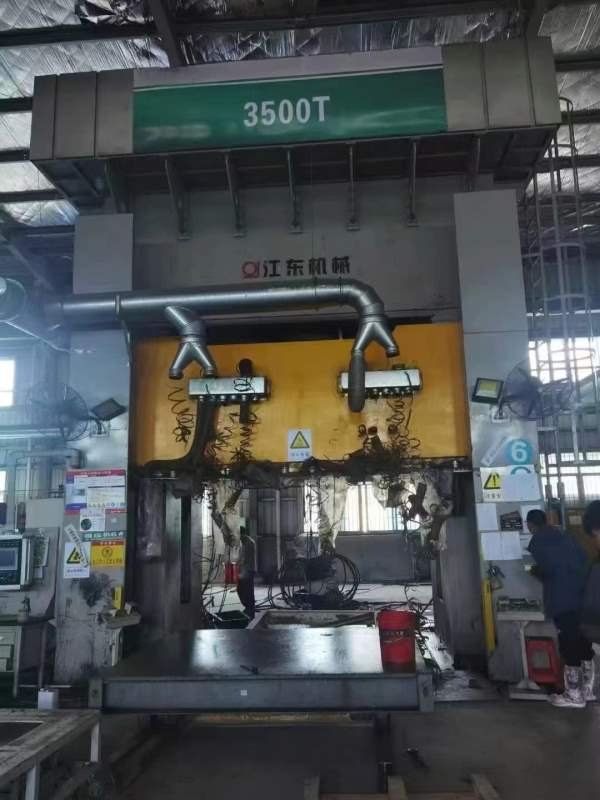 框架江东3500吨，台面28003500，行程1600，开口2400，.