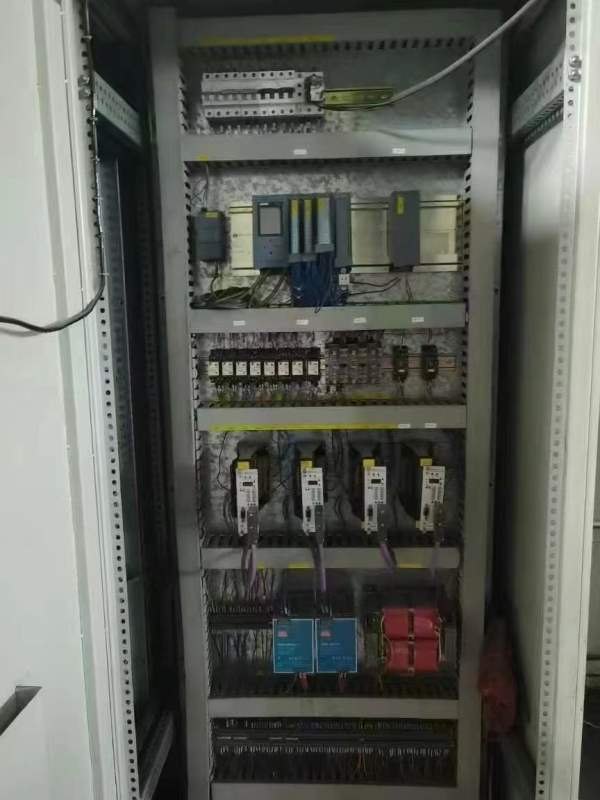 框架江东3500吨，台面28003500，行程1600，开口2400，.