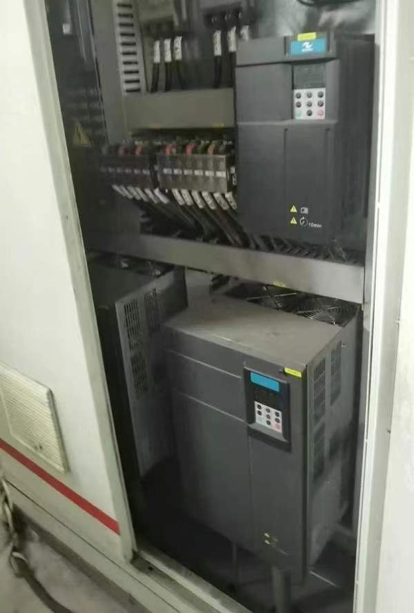 框架江东3500吨，台面28003500，行程1600，开口2400，.