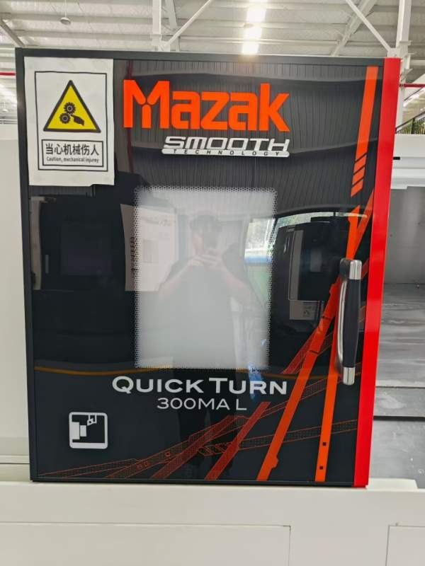 日本mazak300MAL，只用了400小时，加工长度1650车铣复.