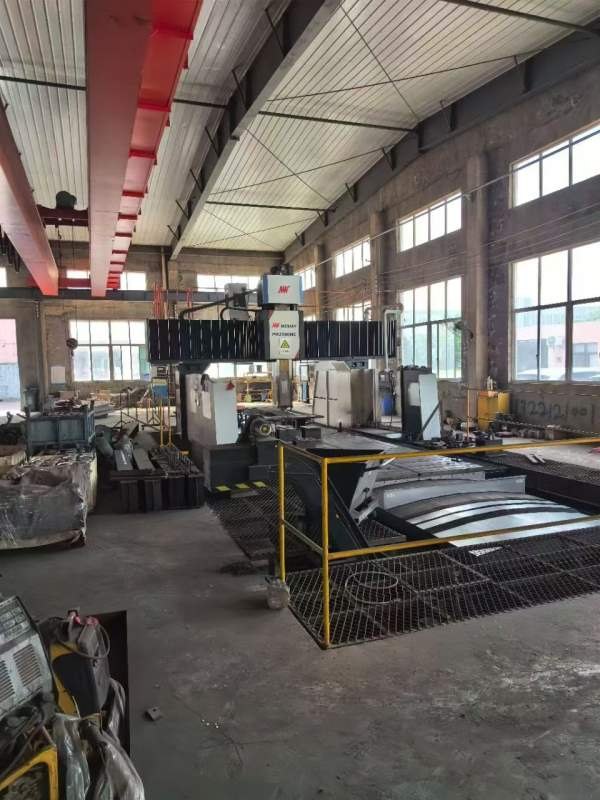 浙江长兴刚刚买下一台2020年重型纽威2580HZ，工作台2..