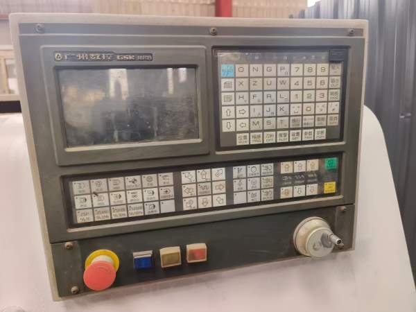 宝鸡sk50p，广数980tdb系统，三档无极变速，精品好机.