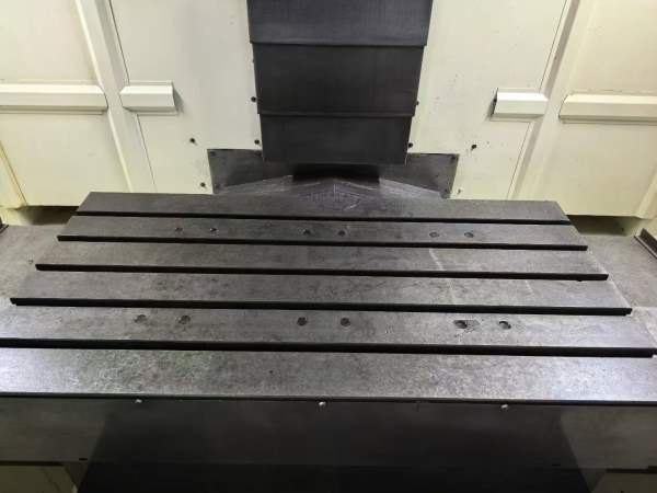 上海永Y硕SL-1160工加中心两线硬一导轨，三菱M80系统T.