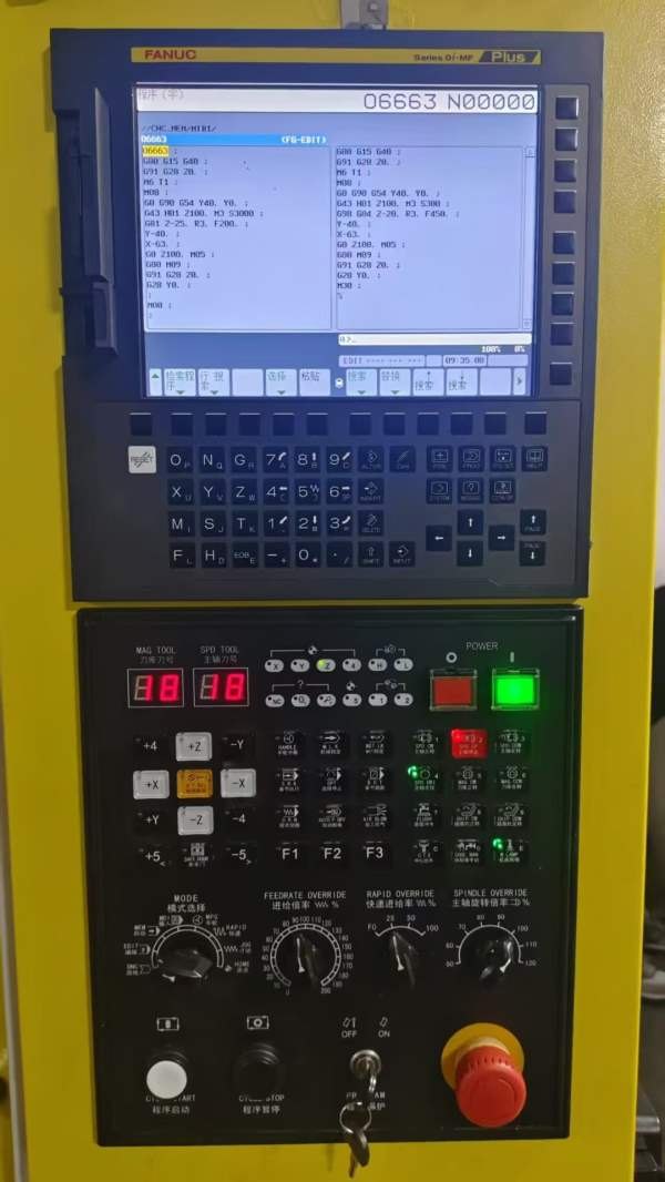 同款两台2022年大匠T60021把伞式伺服刀库BT30主轴2000.