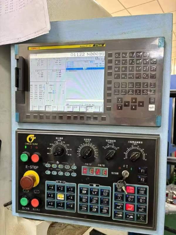 新定工厂在位，台湾晁群1060，准新，三线轨，BT40/120.