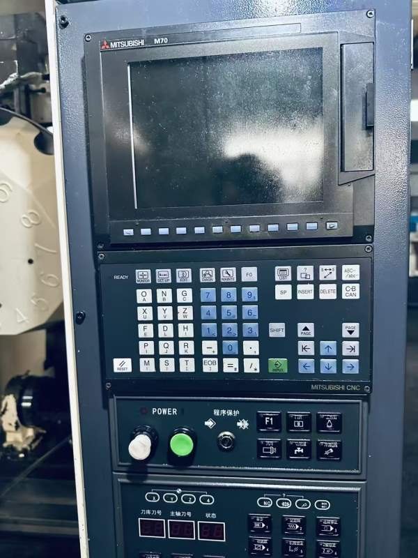新到大连T500钻攻机一台产于2015年，16刀，170四轴带.