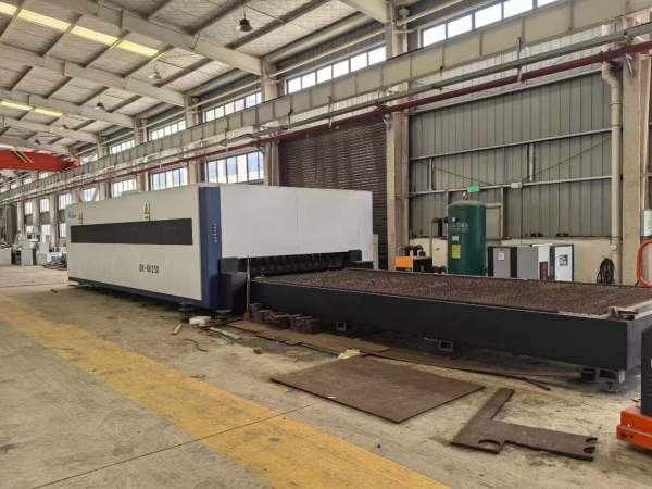 出售：20000W大科激光。型号：DK6025D-20000W，功率：.