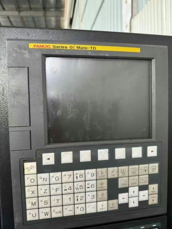沈阳50186数控车床，回转直径500mm，加工长度1860mm，.